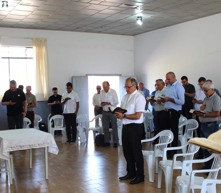 Clero da Diocese renova promessas sacerdotais, em Missa da Unidade, na Catedral