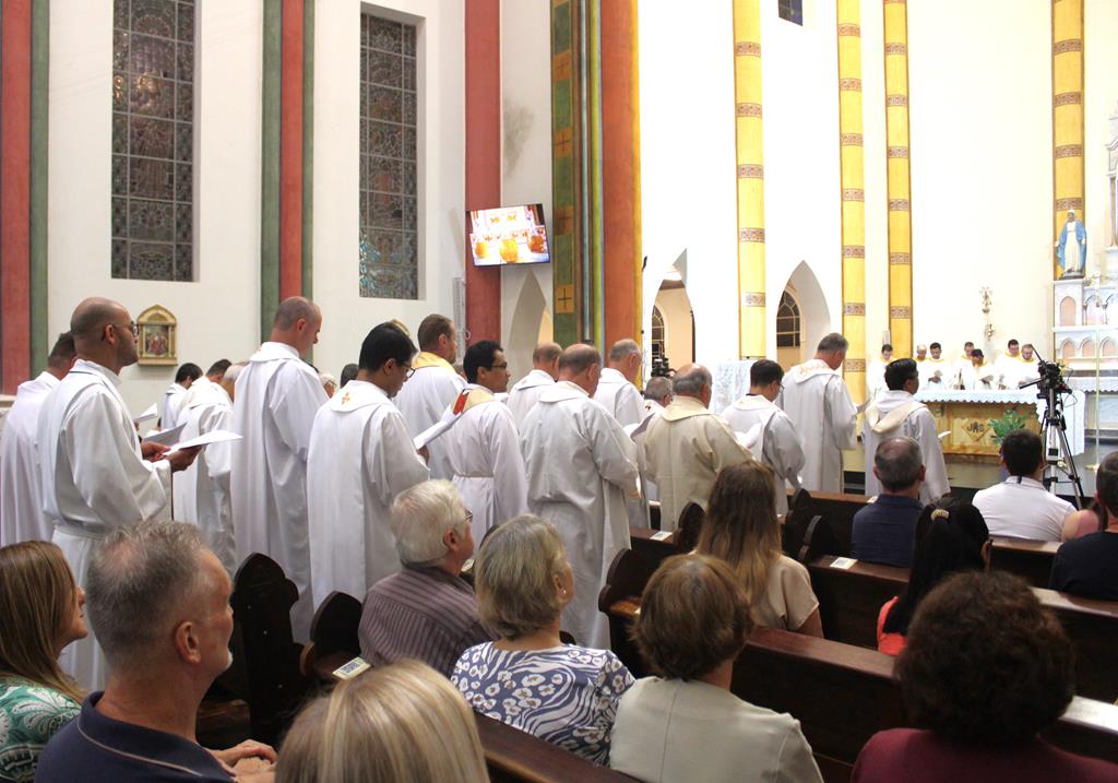 Clero da Diocese renova promessas sacerdotais, em Missa da Unidade, na Catedral