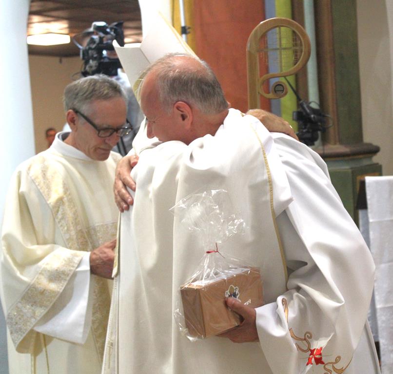 Clero da Diocese renova promessas sacerdotais, em Missa da Unidade, na Catedral