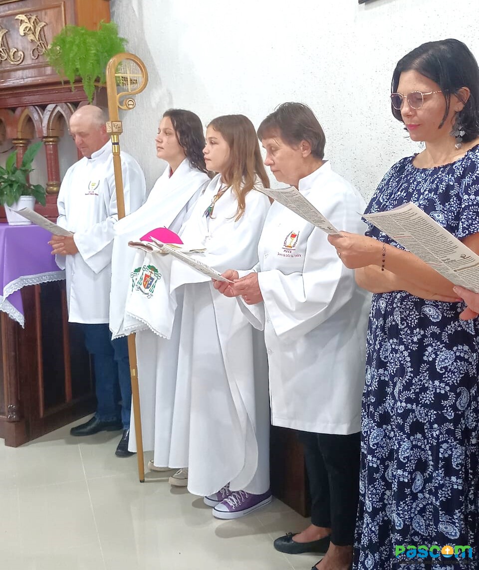 Paróquia Sant’Ana de Cruz Machado recebe Visita Pastoral de Dom Walter Jorge
