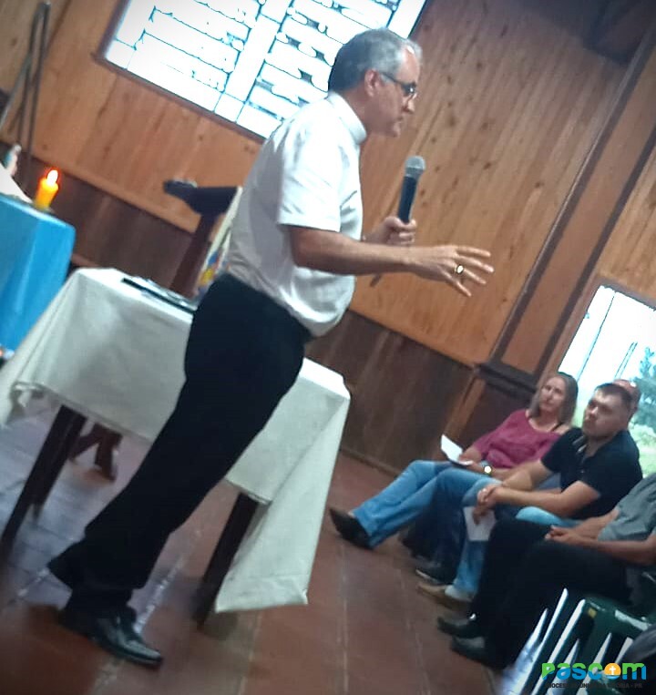 Paróquia Sant’Ana de Cruz Machado recebe Visita Pastoral de Dom Walter Jorge