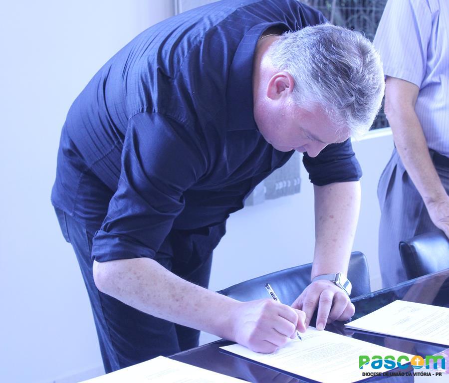 Padre Sidnei Reitz é nomeado novo Chanceler do Bispado