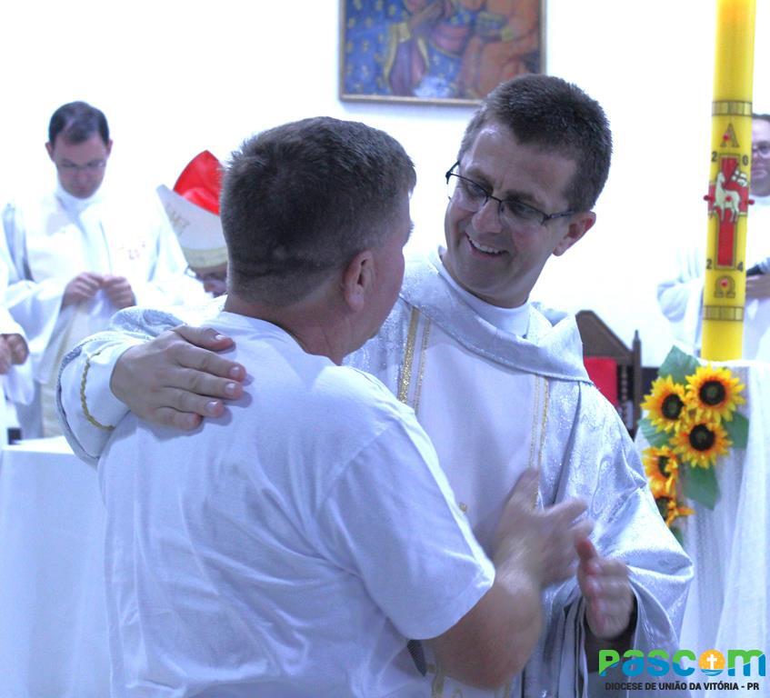 Paróquia de Sant’Ana acolhe novo Pároco e Vigário Paroquial.
