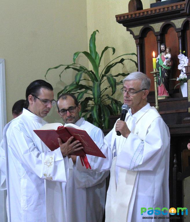 Padre Ermildo é o novo Pároco da Paróquia de Santo Antonio do Iratim
