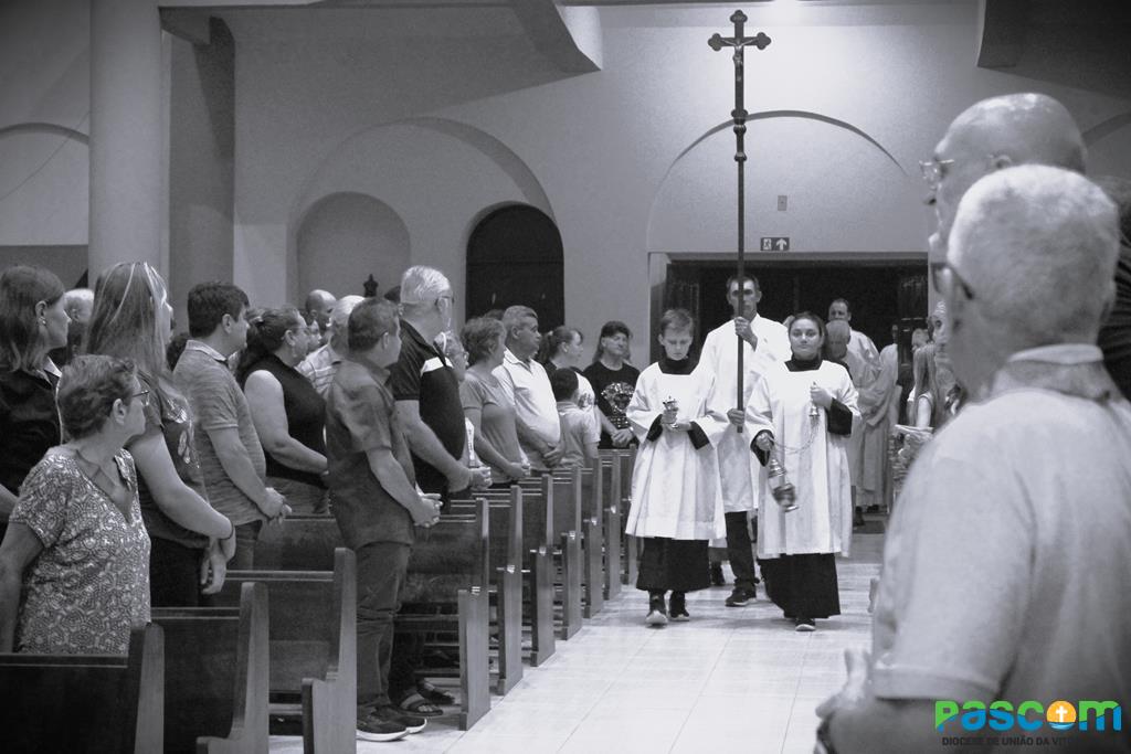 Padre Antonio toma posse na Paróquia Senhor Bom Jesus