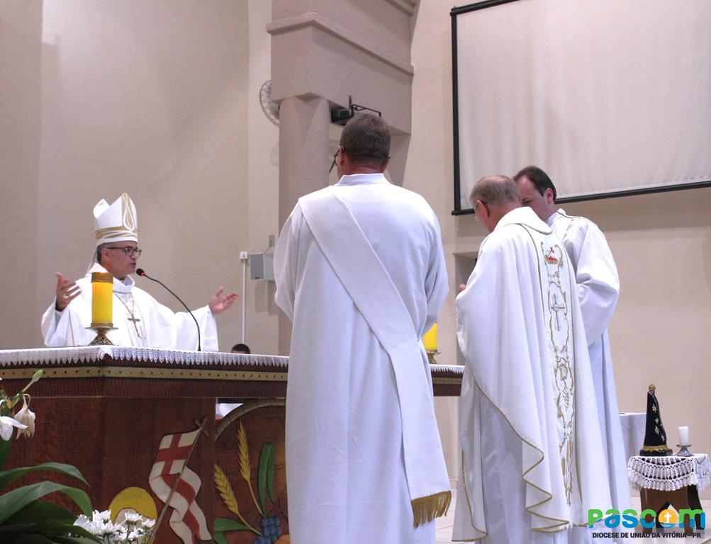 Padre Antonio toma posse na Paróquia Senhor Bom Jesus