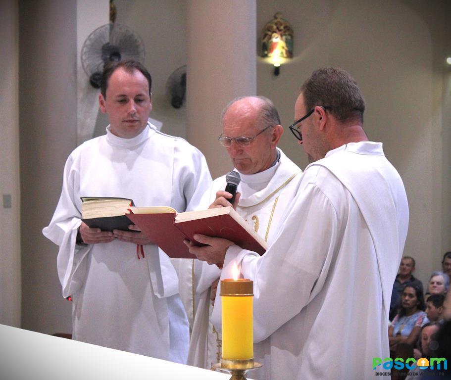 Padre Antonio toma posse na Paróquia Senhor Bom Jesus