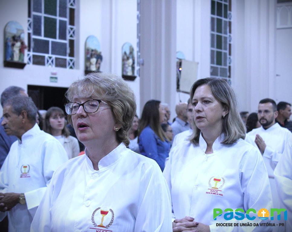 Padre João Francisco toma posse em nova Paróquia