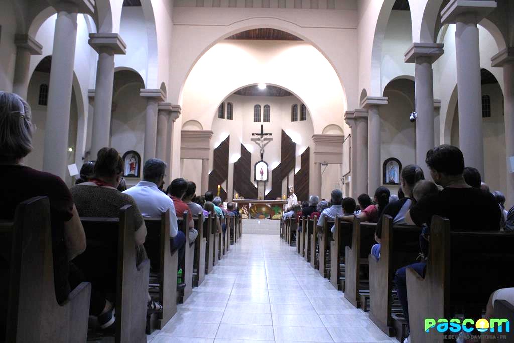 Padre Antonio toma posse na Paróquia Senhor Bom Jesus