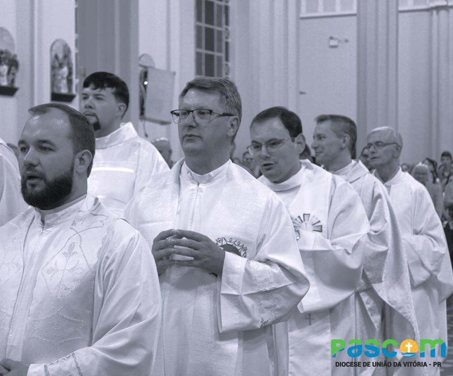 Padre João Francisco toma posse em nova Paróquia