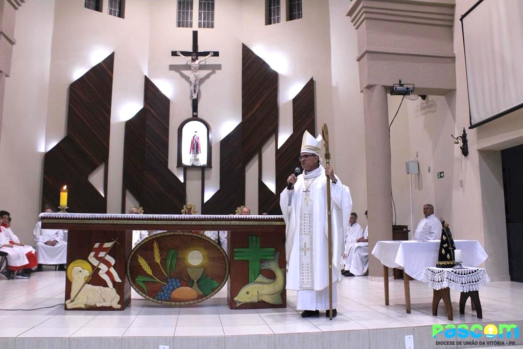 Padre Antonio toma posse na Paróquia Senhor Bom Jesus
