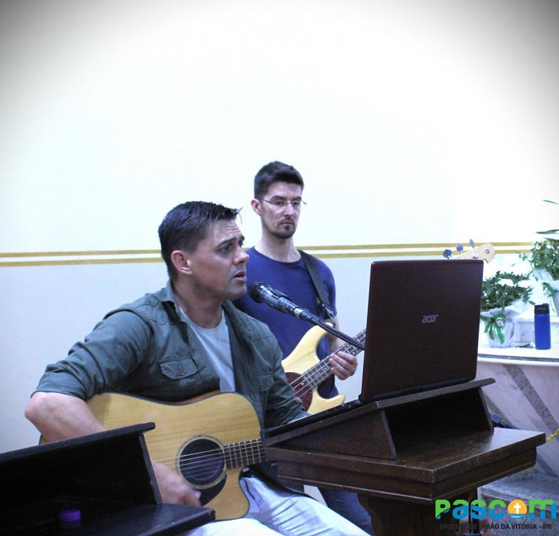 Padre João Francisco toma posse em nova Paróquia