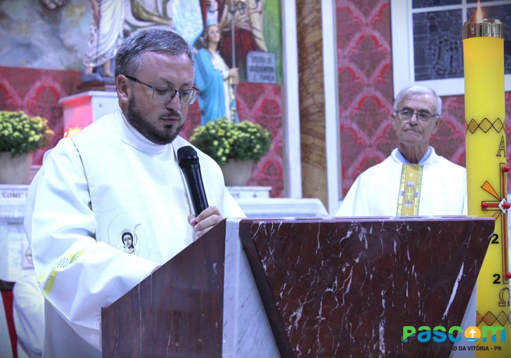 Padre João Francisco toma posse em nova Paróquia