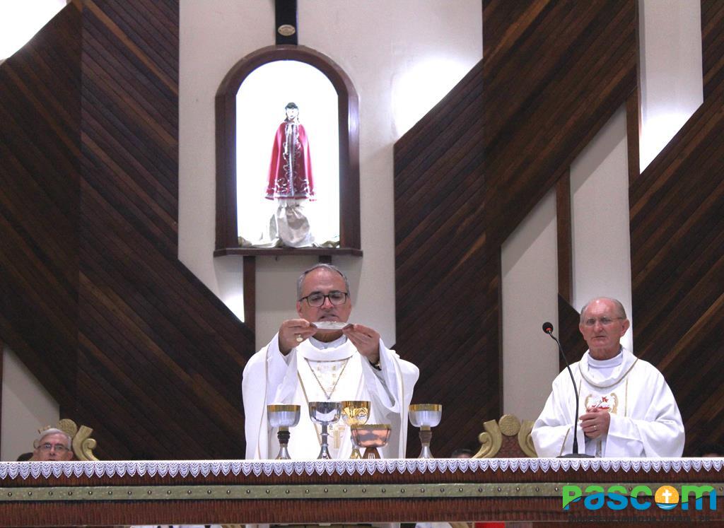Padre Antonio toma posse na Paróquia Senhor Bom Jesus
