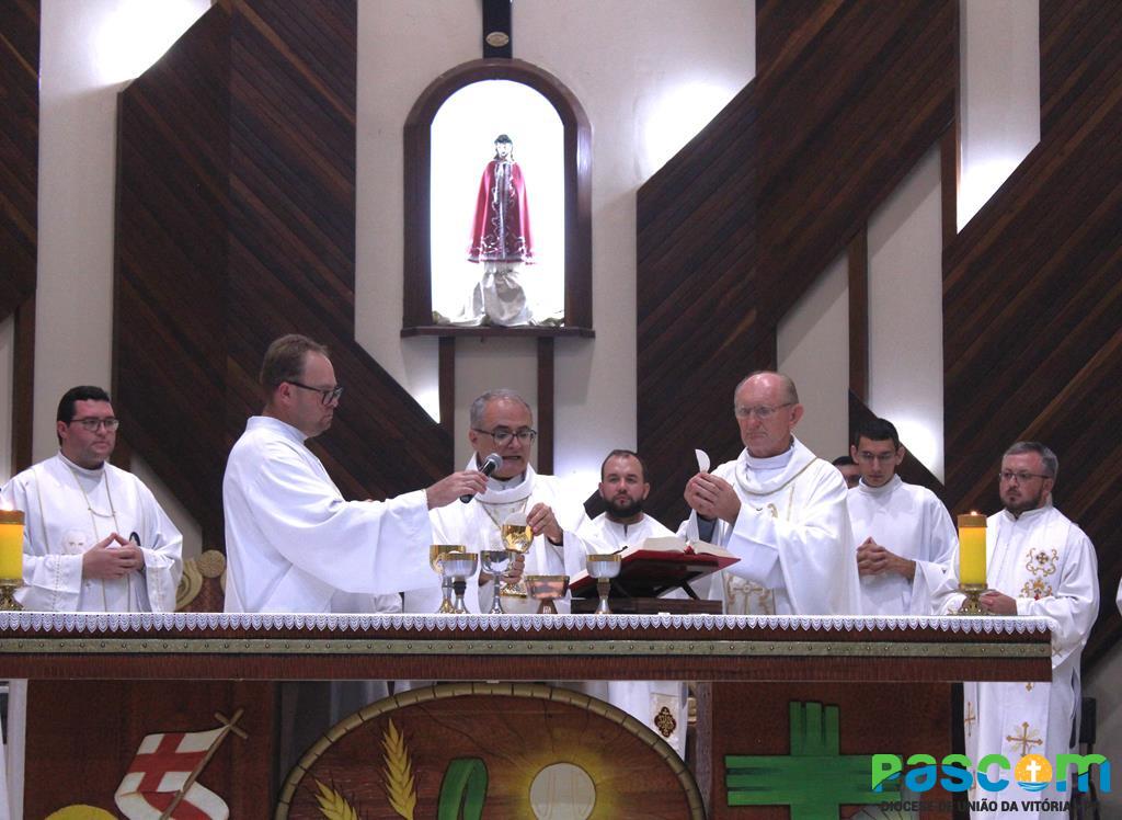 Padre Antonio toma posse na Paróquia Senhor Bom Jesus