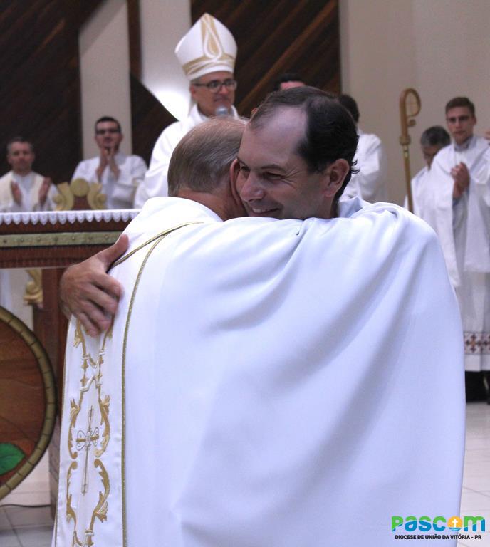 Padre Antonio toma posse na Paróquia Senhor Bom Jesus