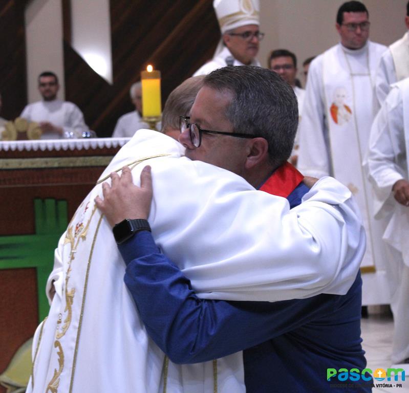 Padre Antonio toma posse na Paróquia Senhor Bom Jesus
