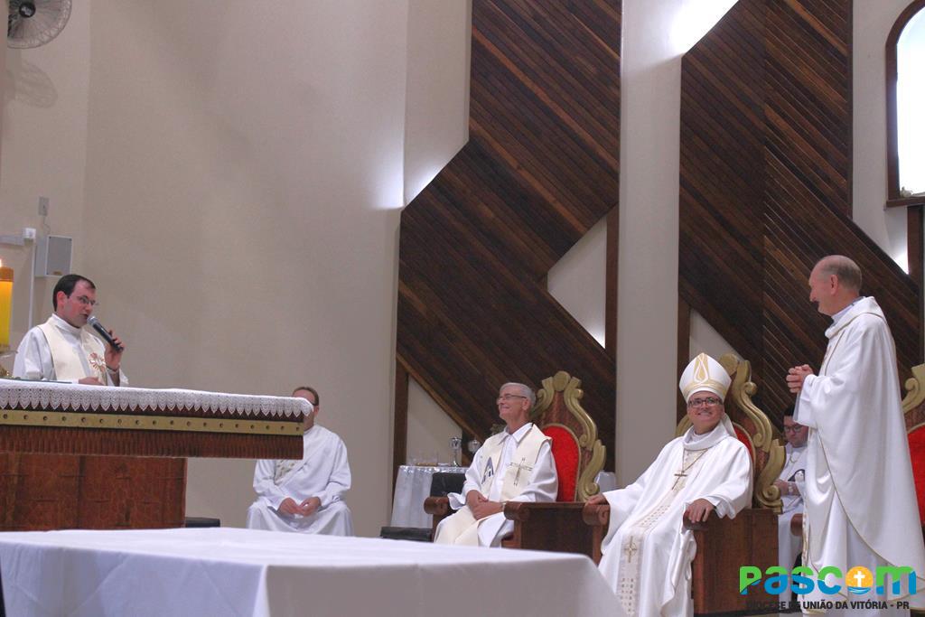Padre Antonio toma posse na Paróquia Senhor Bom Jesus