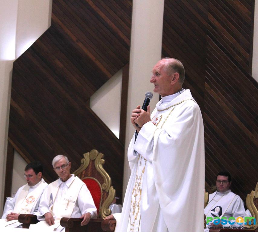 Padre Antonio toma posse na Paróquia Senhor Bom Jesus