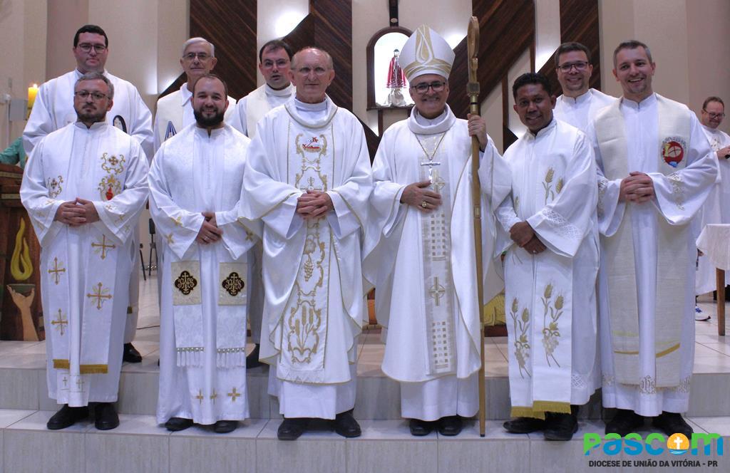 Padre Antonio toma posse na Paróquia Senhor Bom Jesus
