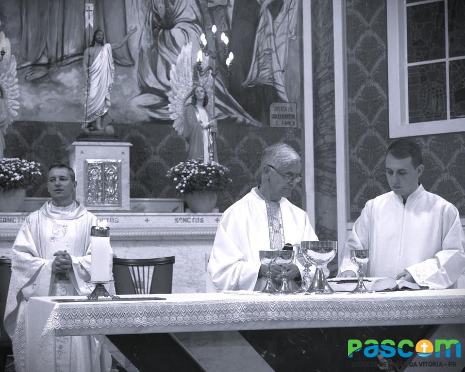 Padre João Francisco toma posse em nova Paróquia