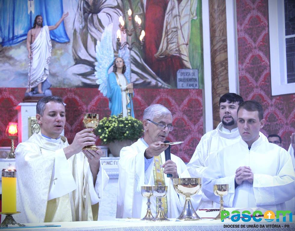 Padre João Francisco toma posse em nova Paróquia