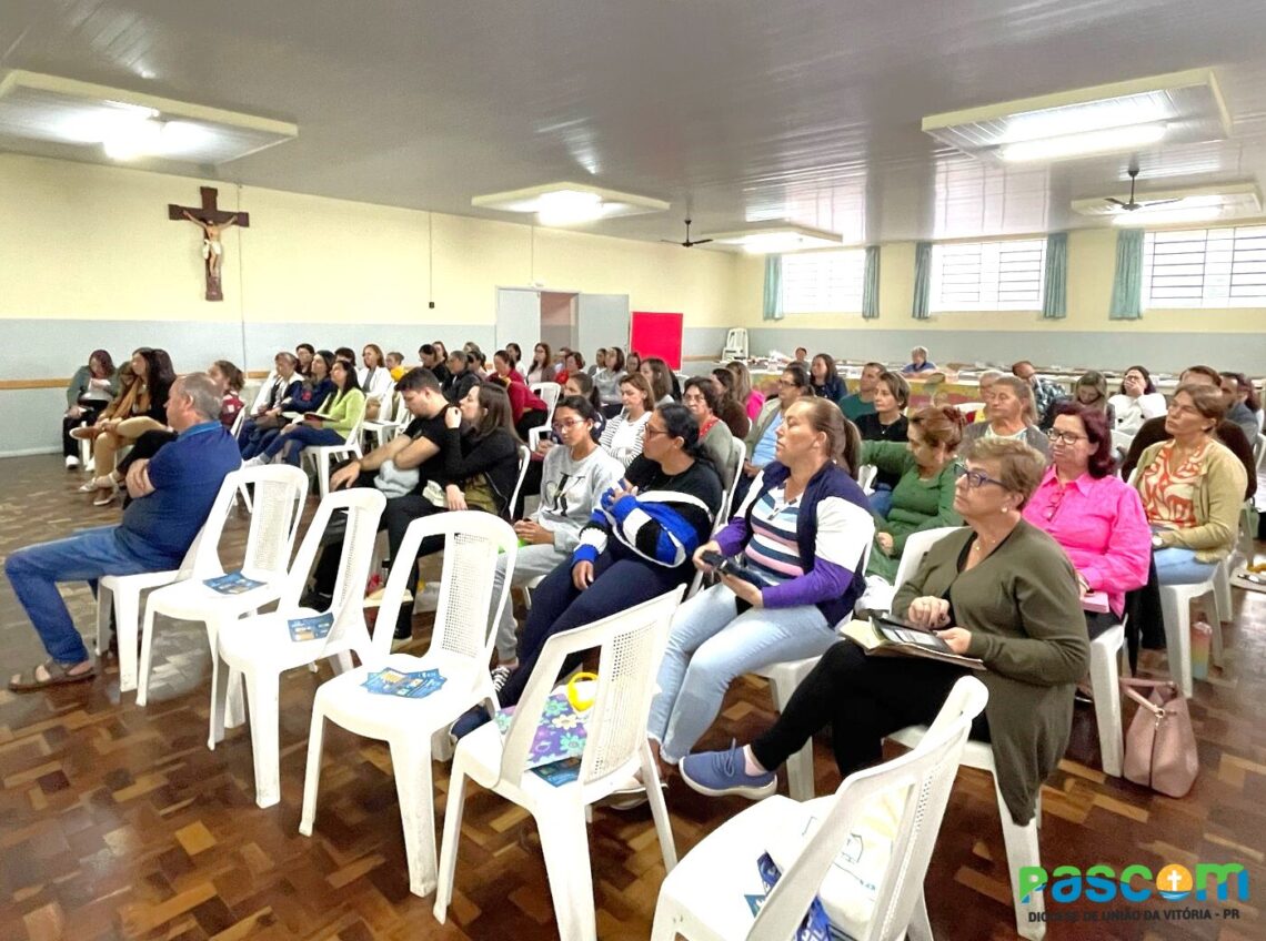 Catequistas e Mece’s se reúnem para Primeira Etapa de Escola Catequética