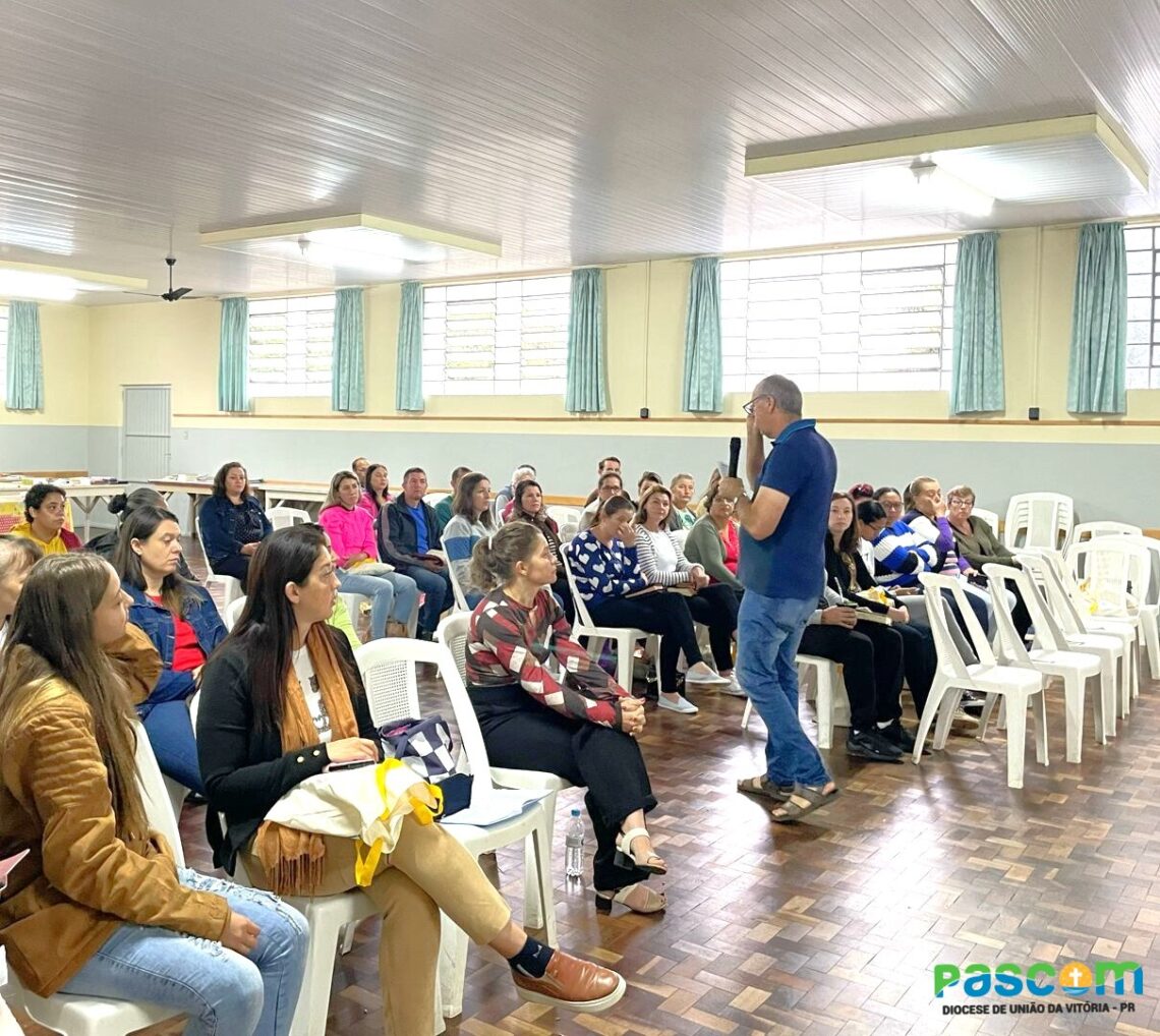 Catequistas e Mece’s se reúnem para Primeira Etapa de Escola Catequética
