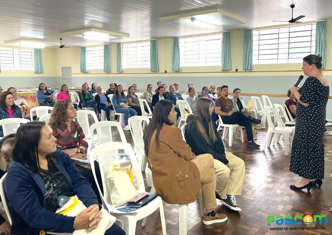 Catequistas e Mece’s se reúnem para Primeira Etapa de Escola Catequética