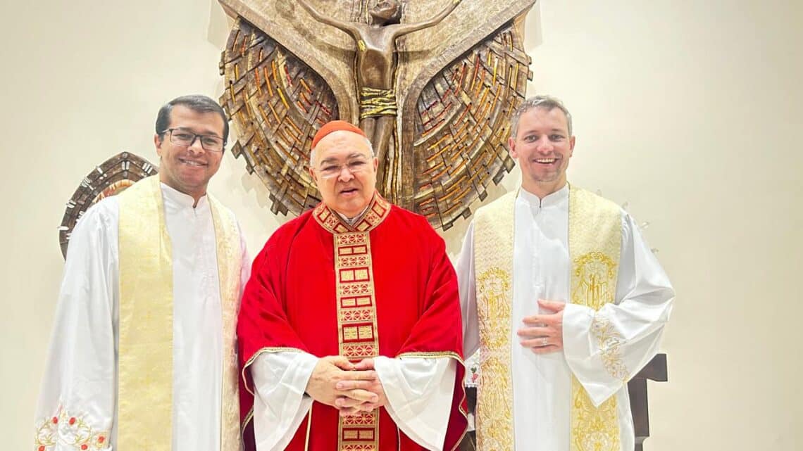 Padres da Diocese participam de encontro de formação sobre exorcismo