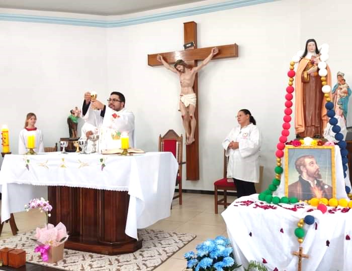 Conselhos Missionários Paroquiais realizam atividades missionárias no mês de maio