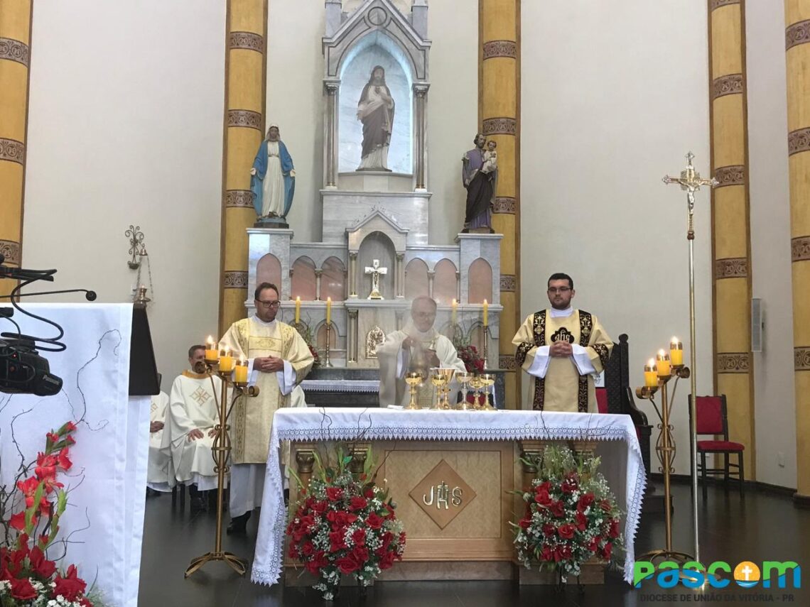 Abertura oficial do Tríduo preparatório ao Jubileu de Ouro da Diocese.