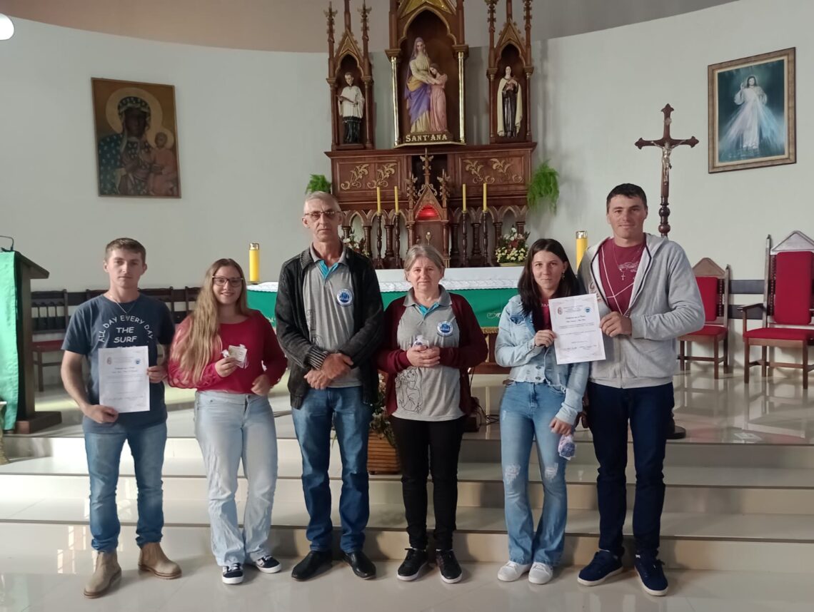 Paróquia Sant’Ana de Cruz Machado prepara casais para Sacramento do Matrimônio