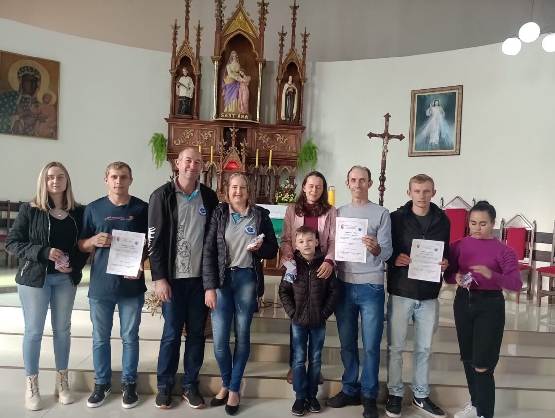 Paróquia Sant’Ana de Cruz Machado prepara casais para Sacramento do Matrimônio