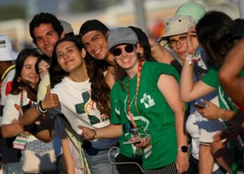 Aos Jovens, esperança!