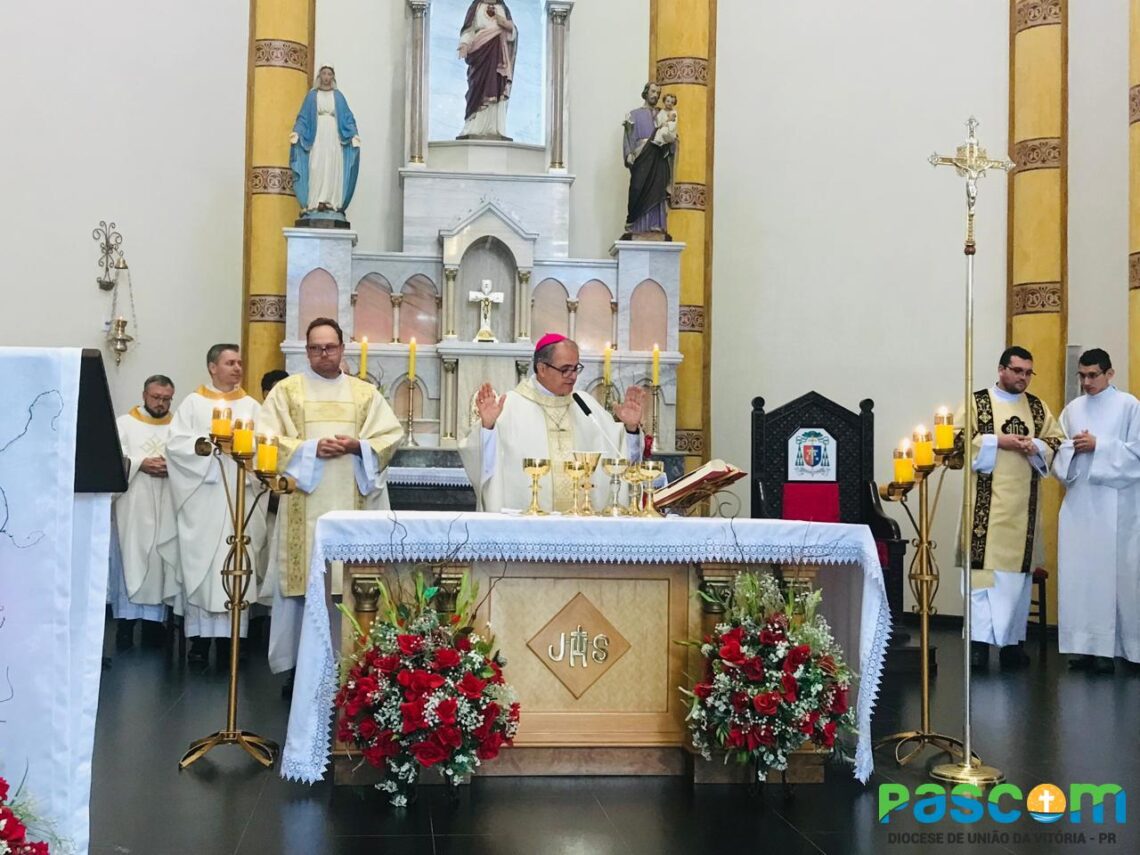 Abertura oficial do Tríduo preparatório ao Jubileu de Ouro da Diocese.