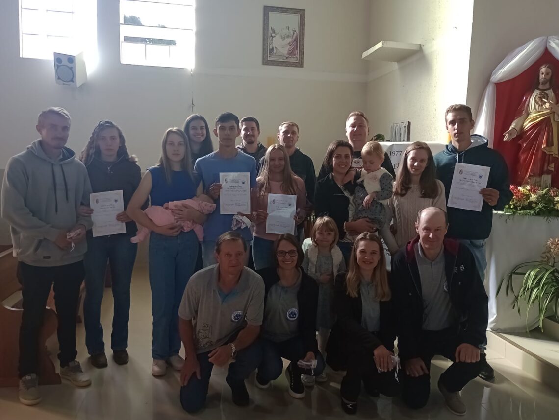 Paróquia Sant’Ana de Cruz Machado prepara casais para Sacramento do Matrimônio