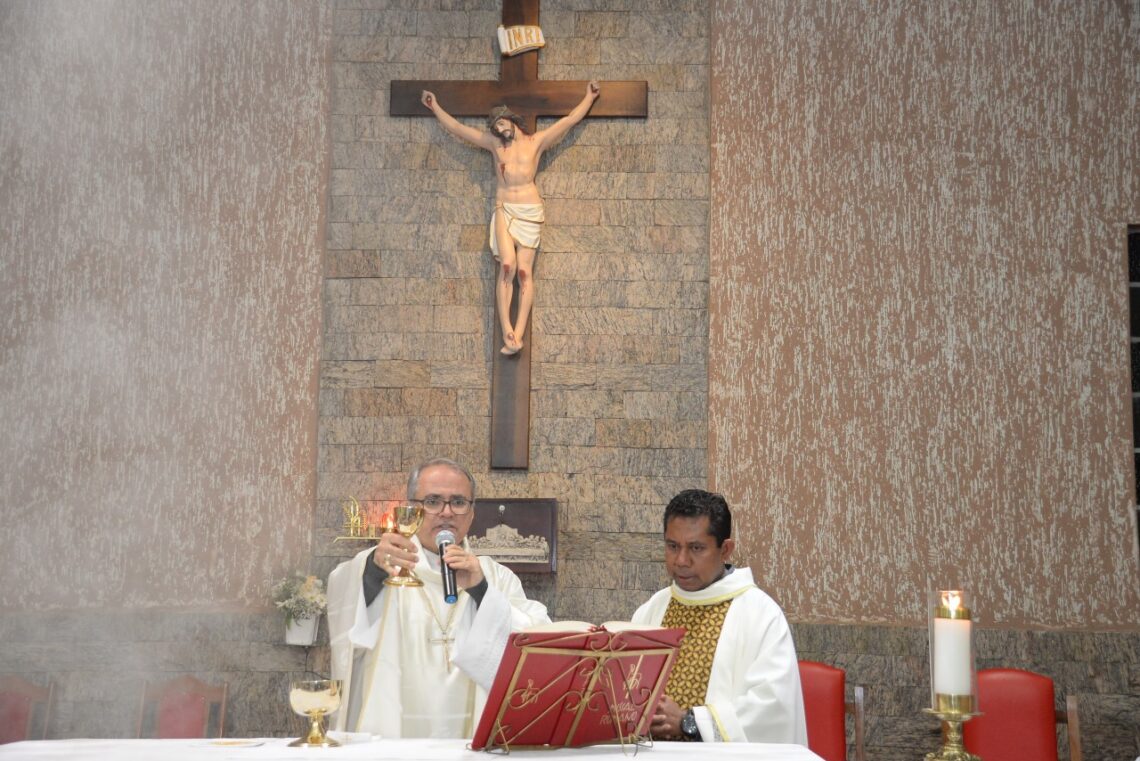 Paróquia de Rio Azul acolhe Dom Walter Jorge em Visita Pastoral
