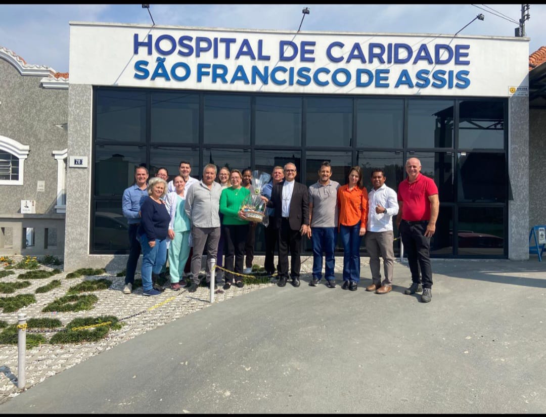 Paróquia de Rio Azul acolhe Dom Walter Jorge em Visita Pastoral