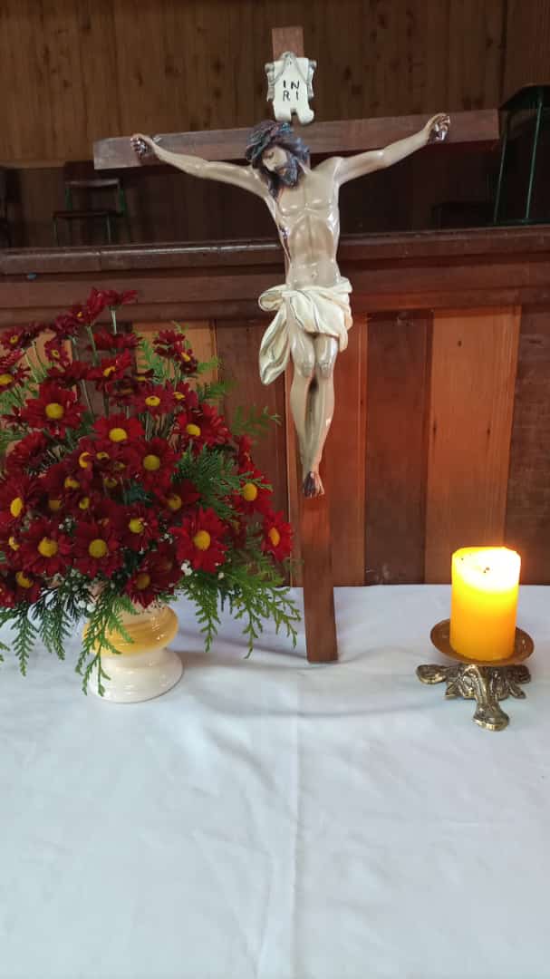 Paróquia Sant’Ana acolhe 77 catequistas para formação