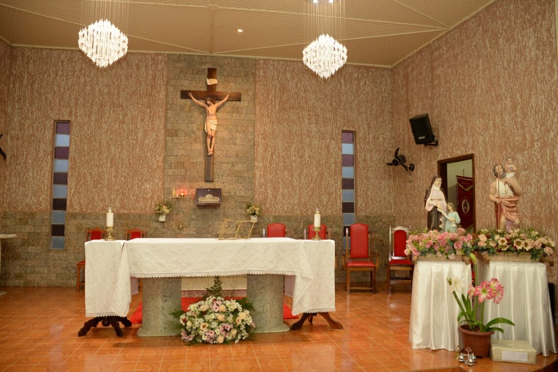 Paróquia de Rio Azul acolhe Dom Walter Jorge em Visita Pastoral