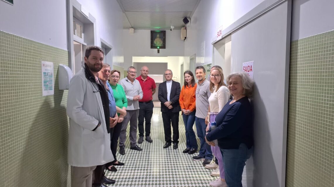 Paróquia de Rio Azul acolhe Dom Walter Jorge em Visita Pastoral