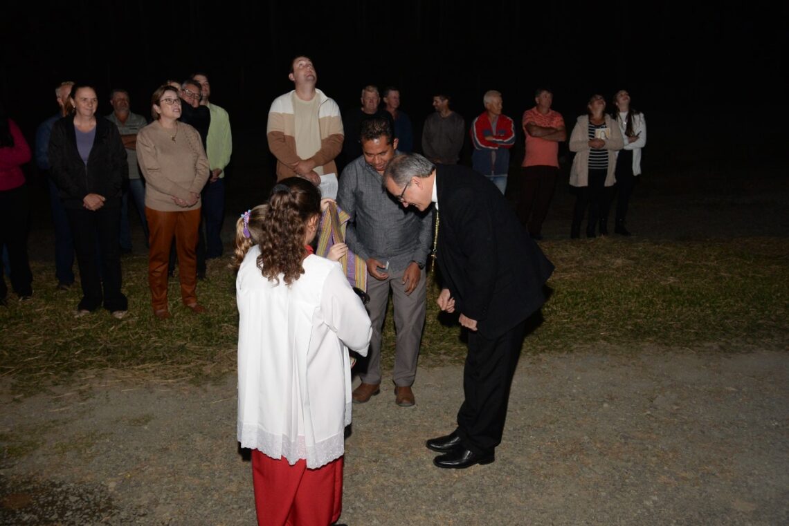 Paróquia de Rio Azul acolhe Dom Walter Jorge em Visita Pastoral