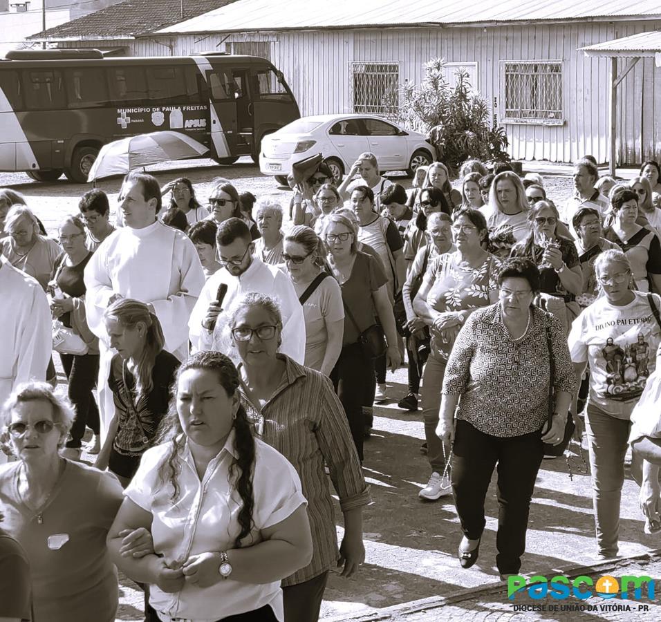 Paróquia de Paulo Frontin recebe centenas de zeladores de capelinhas para encontrão anual