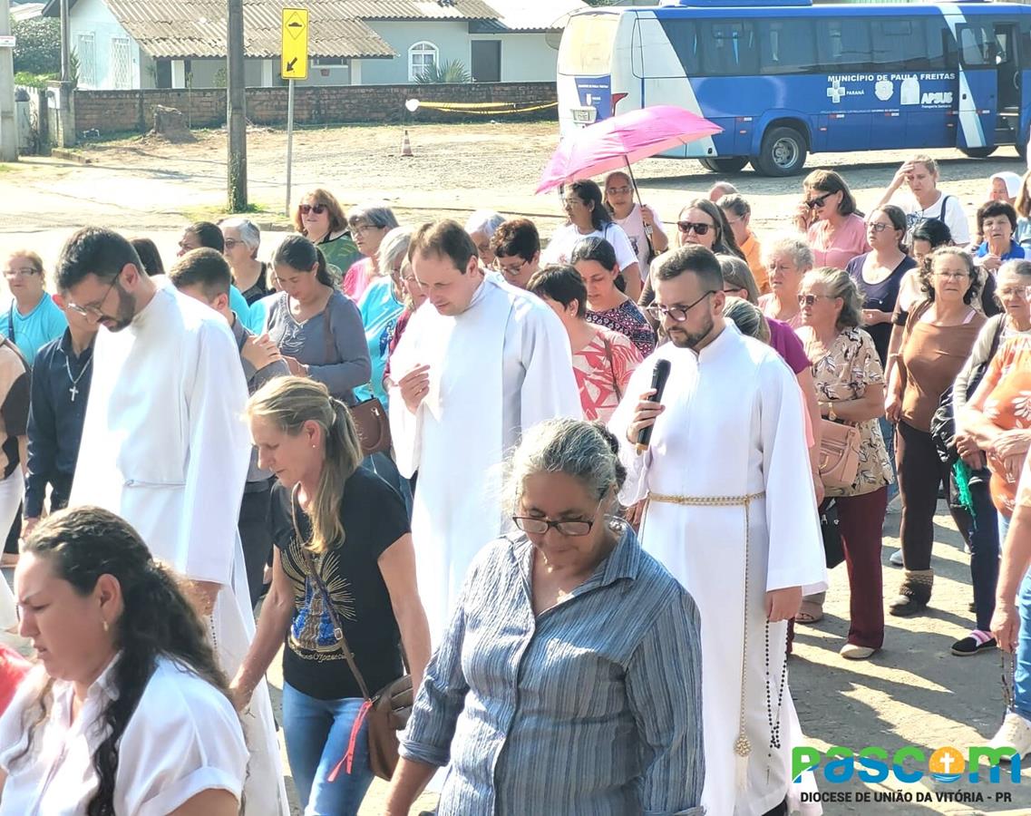 Paróquia de Paulo Frontin recebe centenas de zeladores de capelinhas para encontrão anual
