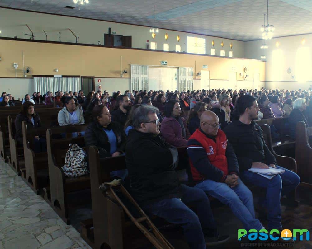 Mais de 500 catequistas participam de Encontrão Diocesano