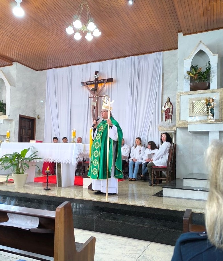 Paróquia São Joaquim e Sant’Ana recebe Visita Pastoral de Dom Walter Jorge.
