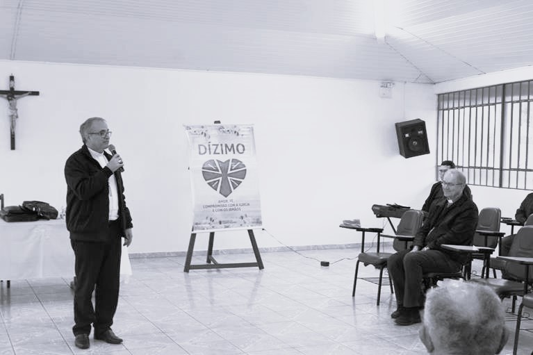 Dízimo foi o tema principal da Reunião do Clero no Instituto Piamarta