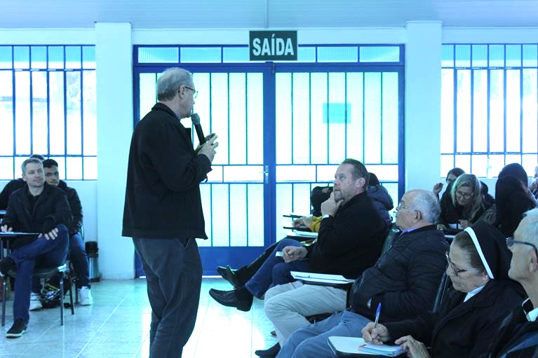 Dízimo foi o tema principal da Reunião do Clero no Instituto Piamarta