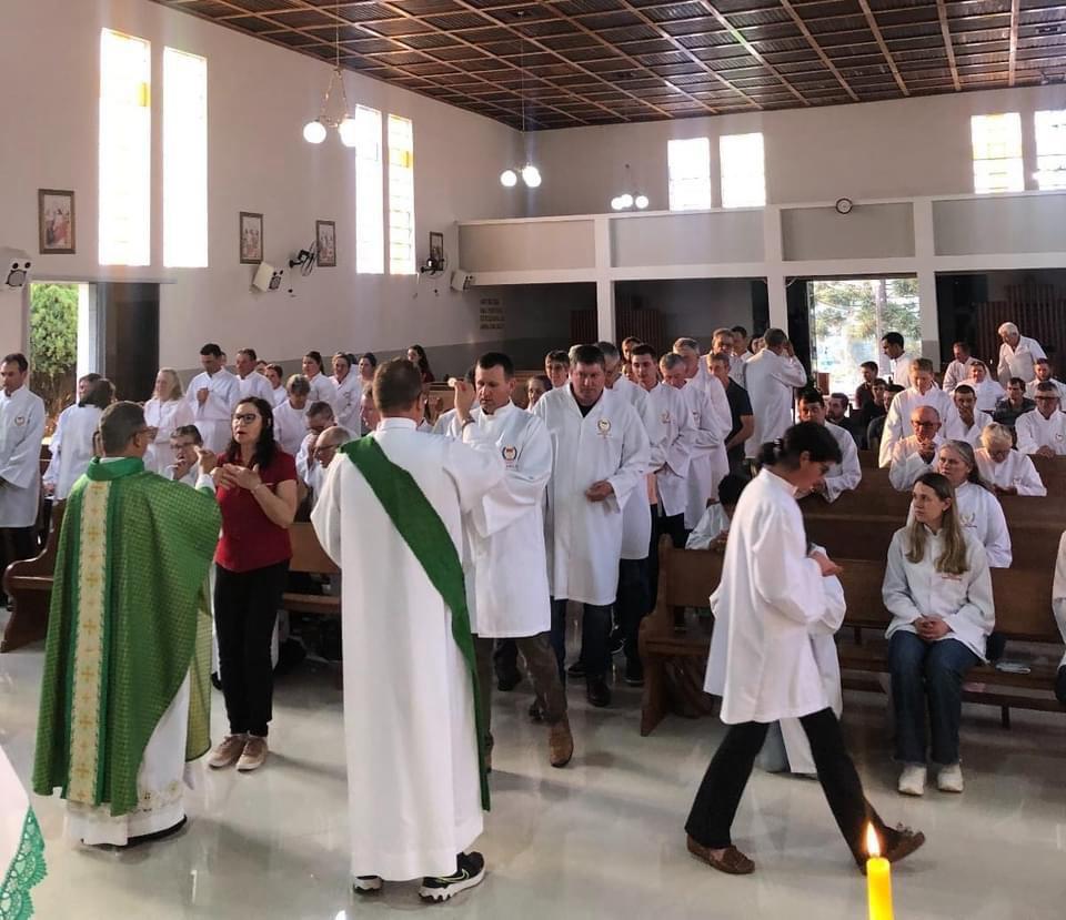 Paróquia Sant’Ana de Cruz Machado realiza Encontro Paroquial de Mece’s
